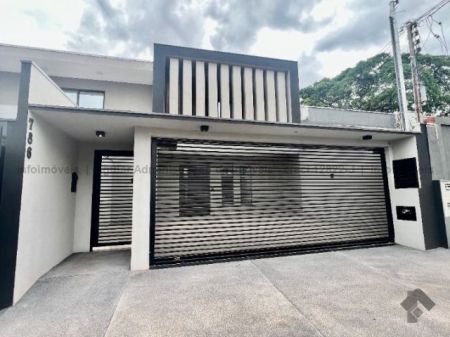 Casa Comercial em Jardim dos Estados