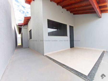 Casa-Térrea em Residencial Figueiras do Parque