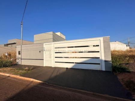 Casa-Térrea em Residencial Figueiras do Parque