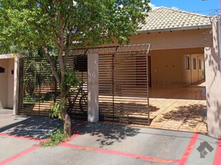 Casa-Térrea em Centro