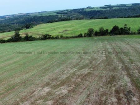 Fazenda em Zona Rural