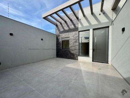 Casa-Térrea em Rita Vieira