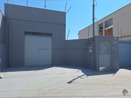 Casa Comercial em Universitário