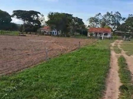 Fazenda em Zona Rural