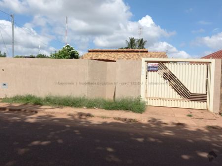 Casa-Térrea em Jardim Santa Emília