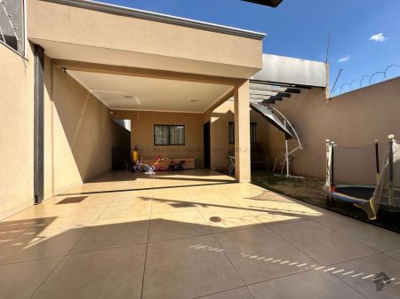 Casa-Térrea em Rita Vieira