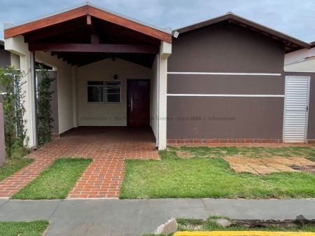 Casa-Térrea-Condomínio em Vila Marli
