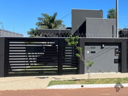 Casa-Térrea em Vila Santa Luzia