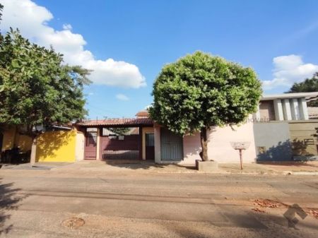Casa Comercial em Taquarussú