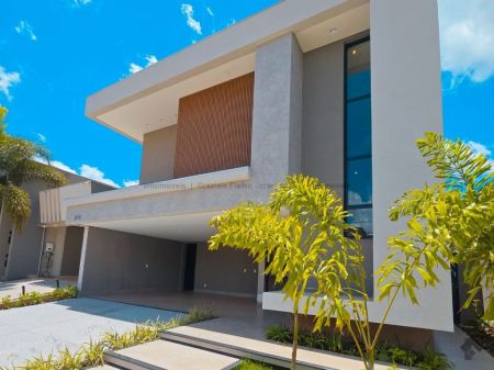 Sobrado-Condomínio em Pq. Residencial Damha III