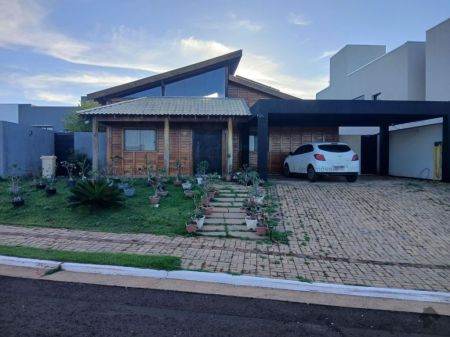 Casa-Térrea-Condomínio em Residencial Shalom
