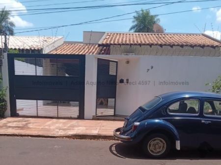 Casa-Térrea em Rita Vieira
