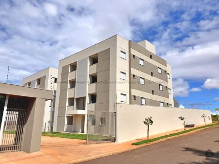 Apartamento em Jardim Paradiso