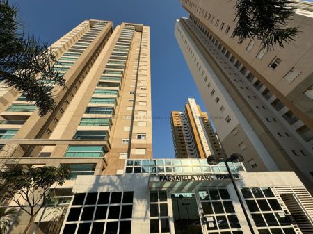 Apartamento em Vivendas do Bosque