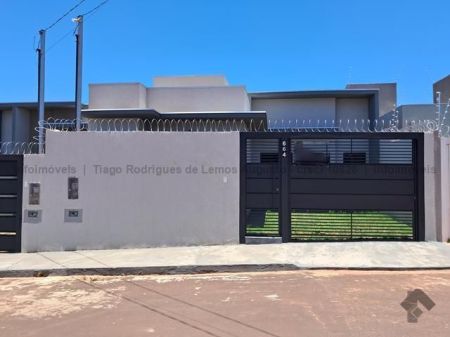 Casa-Térrea em Vivendas do Parque
