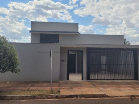 Casa-Térrea em Rita Vieira