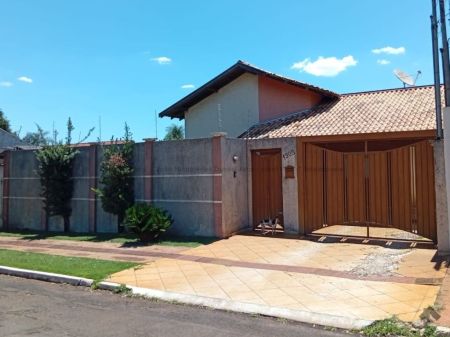 Casa-Térrea em Vila Sobrinho