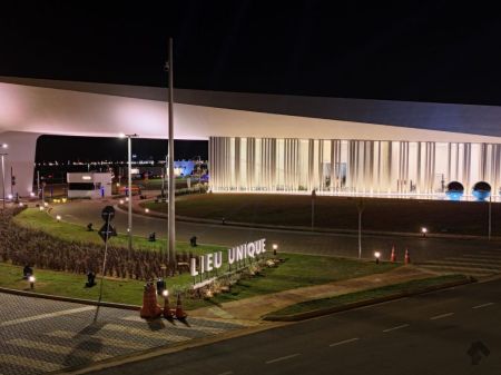 Terreno-Condomínio em Jardim Veraneio