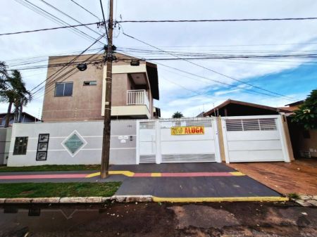 Sobrado-Condomínio em Jardim São Lourenço