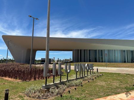 Terreno-Condomínio em Chácara dos Poderes