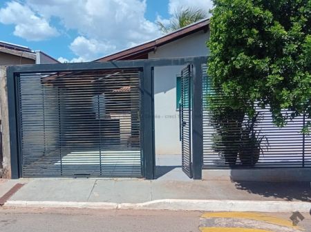 Casa-Térrea em Vila Santa Luzia