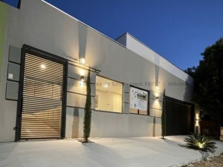 Casa-Térrea em Centro