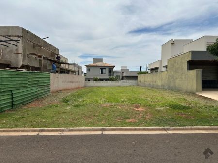 Terreno-Condomínio em Residencial Alphaville IV
