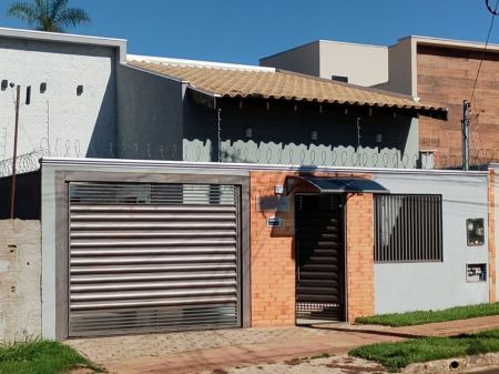 Casa-Térrea em Vila Nasser