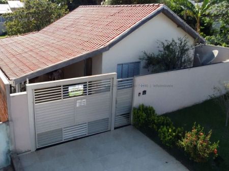 Casa-Térrea em São Miguel