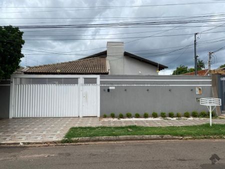 Casa-Térrea em Jardim Panamá