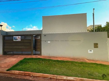 Casa-Térrea em Monte Castelo