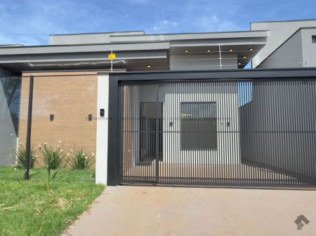 Casa-Térrea em Parque Alvorada