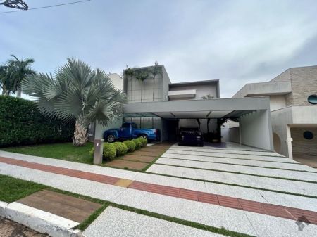 Sobrado-Condomínio em Carandá