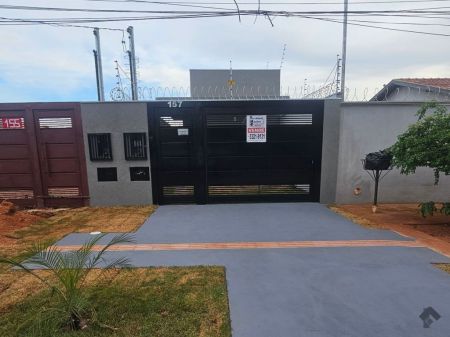 Casa-Térrea em Pioneiros