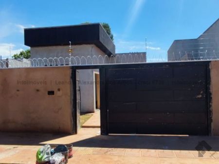 Casa-Térrea em Rita Vieira