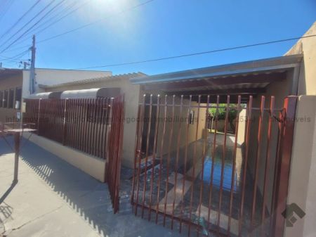 Casa-Térrea em Coophatrabalho