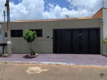 Casa-Térrea em Rita Vieira