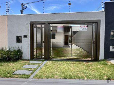 Casa-Térrea em Jardim Seminário