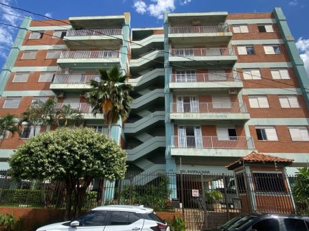 Apartamento em Vila Glória