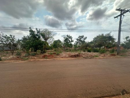 Terreno em Jardim Mansur