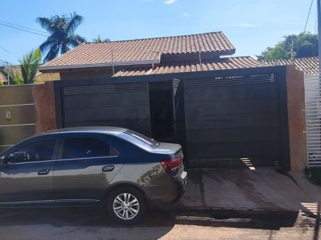 Casa-Térrea-Condomínio em Rita Vieira