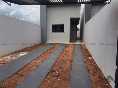 Casa-Térrea em Nova Campo Grande