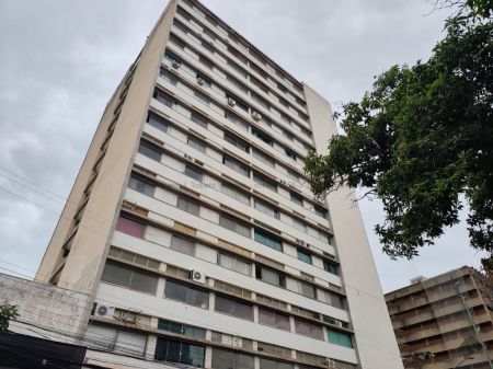 Apto. Cobertura / Duplex em Centro