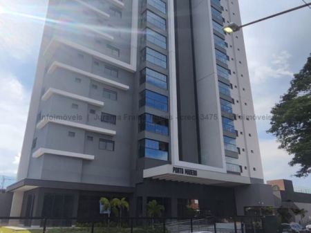Apartamento em São Francisco