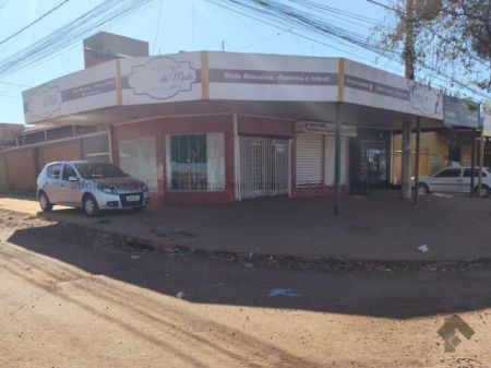 Casa Comercial em Jardim São Conrado