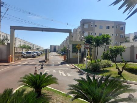 Apartamento em Pioneiros