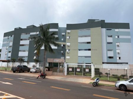 Apartamento em Jardim Veraneio