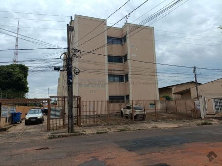 Apartamento em Vila Carvalho