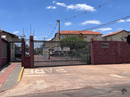 Apartamento em Vila Carlota