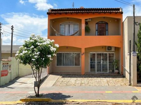 Casa Comercial em Centro